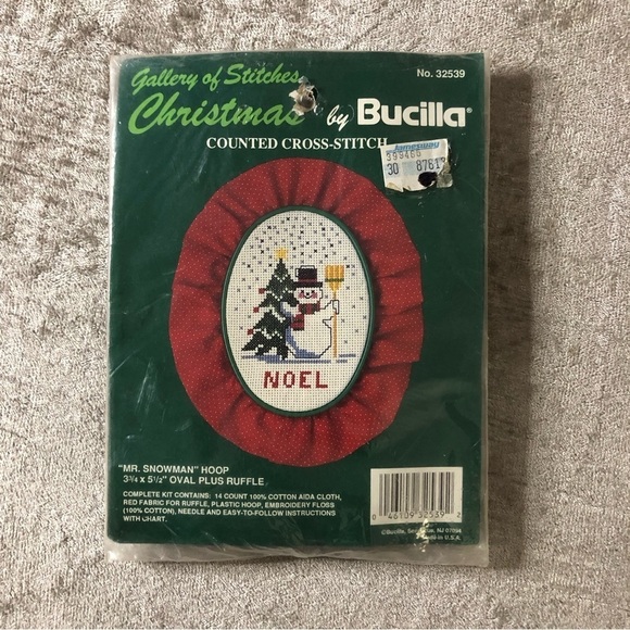 Bucilla counted cross stitch kit Mr. Snowman hoop & ruffle framed craft holiday - Picture 1 of 4
